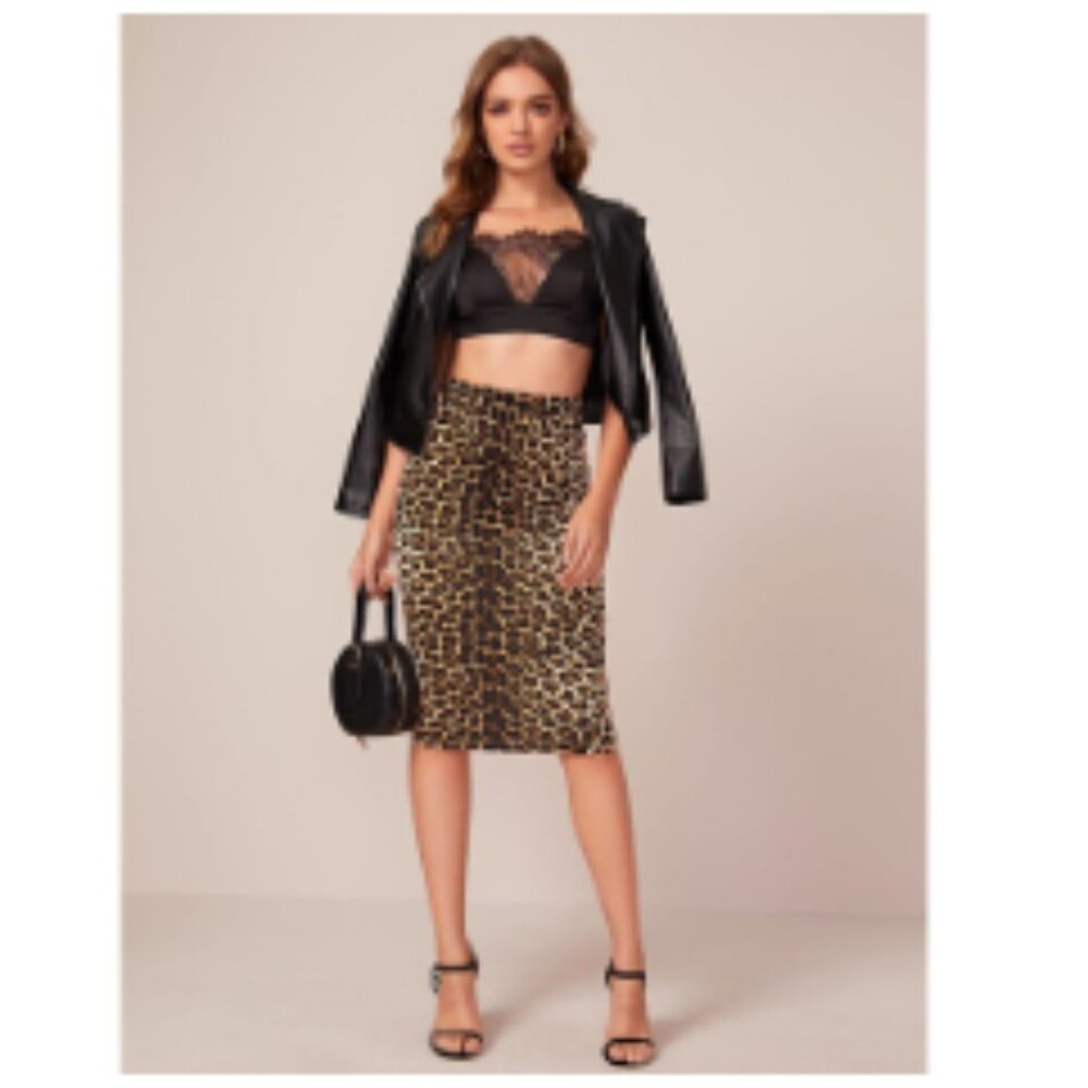 Forever 21 Velour Leopard Print Pencil Skirt